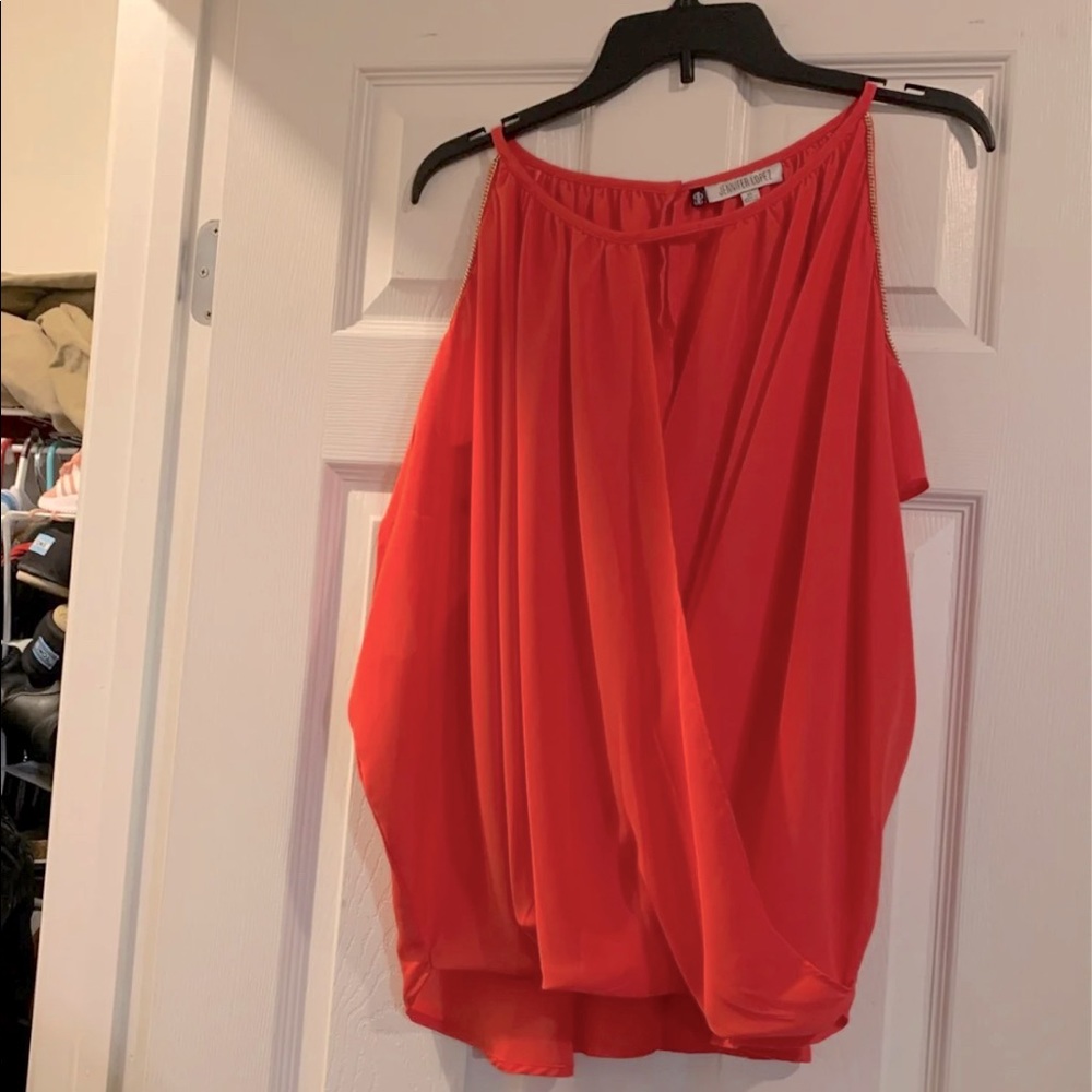 Women’s sleeveless top